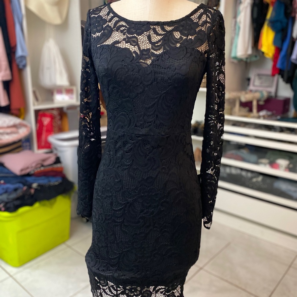 Black Lace Long Sleeve Dress (M)